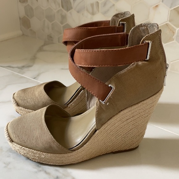 BCBG Generation espadrilles - Picture 2 of 7